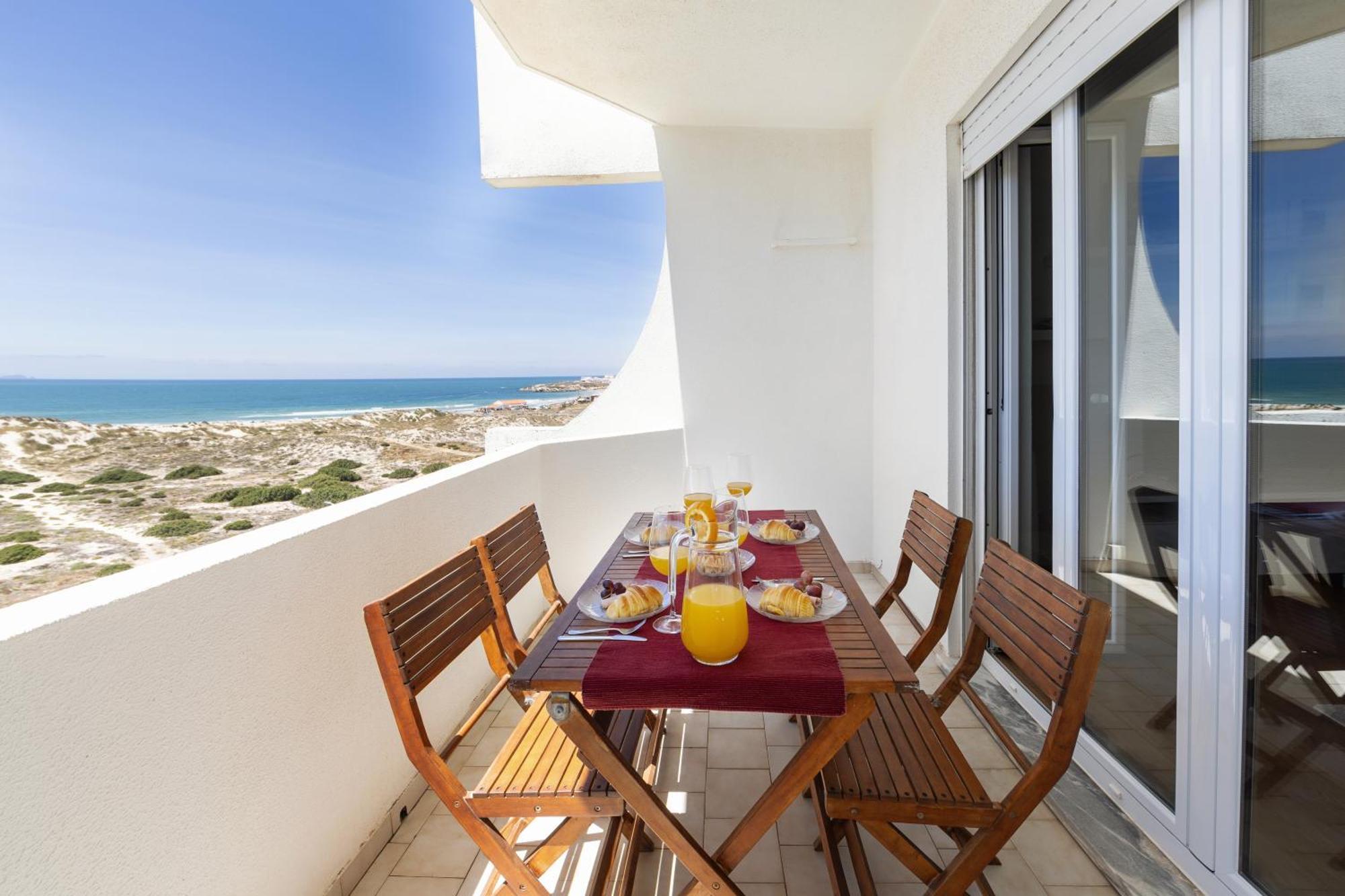 Baleal Balcony Apartment Ferrel  Exterior photo